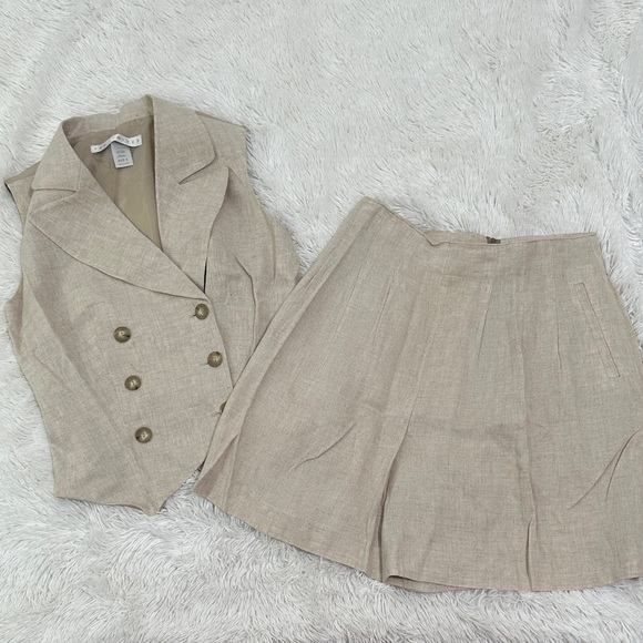👒 The Limited Linen Vest & Short Set - Picture 1 of 4
